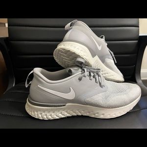 Nike Odyssey React flyknit 2